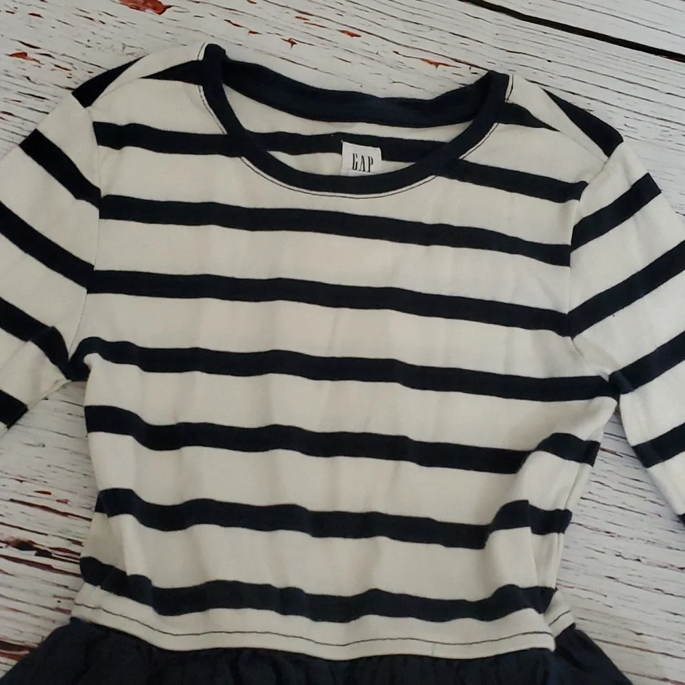 GAP GIRLS DRESS BUNDLE 👩